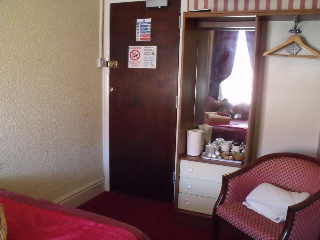The Derby Hotel Blackpool Room photo