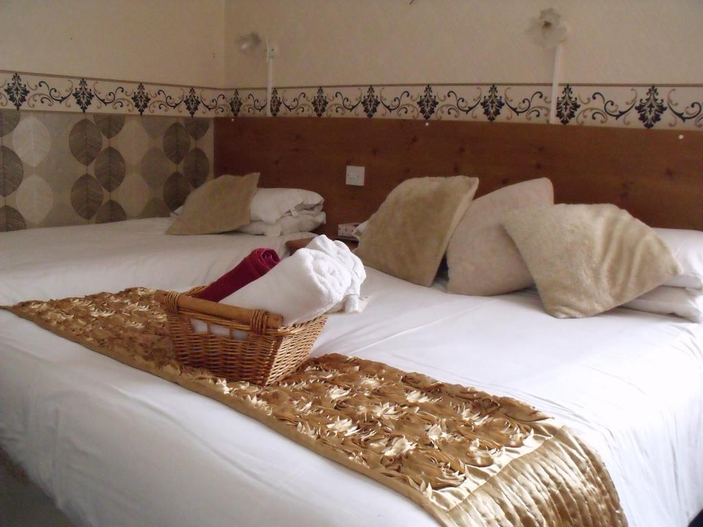 The Derby Hotel Blackpool Room photo