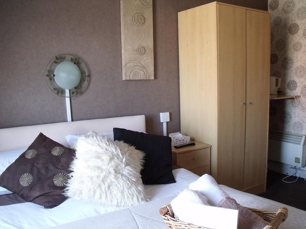 The Derby Hotel Blackpool Room photo