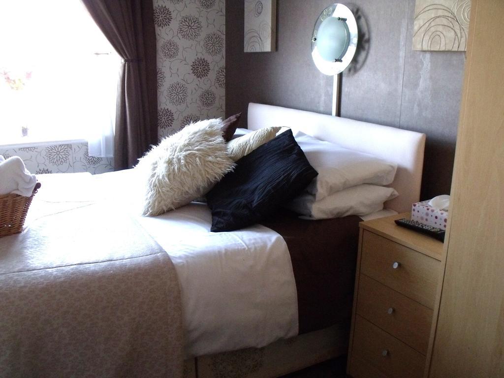 The Derby Hotel Blackpool Room photo